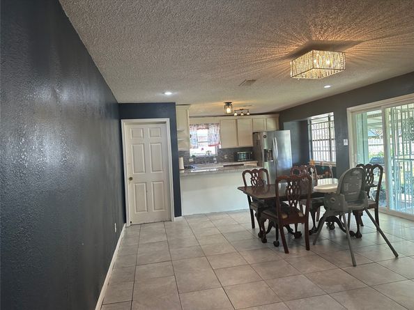 7118 Heron Drive, Houston TX 77087