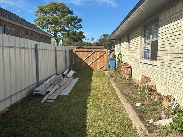 7118 Heron Drive, Houston TX 77087