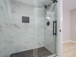 4735 Theall Road, Houston TX 77066