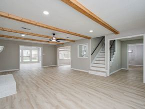 4735 Theall Road, Houston TX 77066