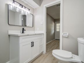 4735 Theall Road, Houston TX 77066