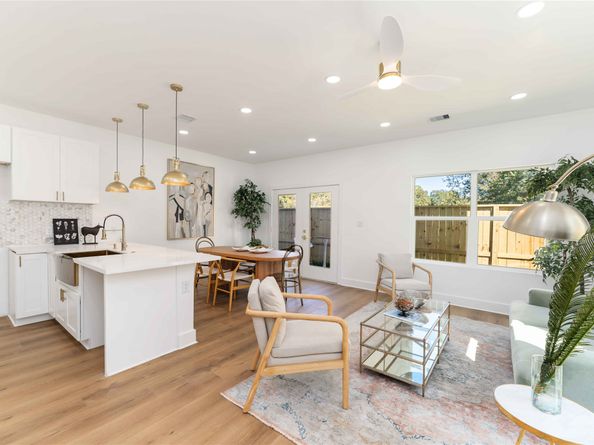 7129 Springdale Street A/B, Houston TX 77028