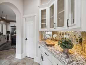 15 Forest Green Trail, Kingwood TX 77339