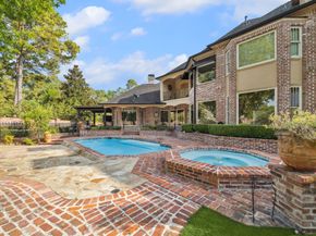 15 Forest Green Trail, Kingwood TX 77339