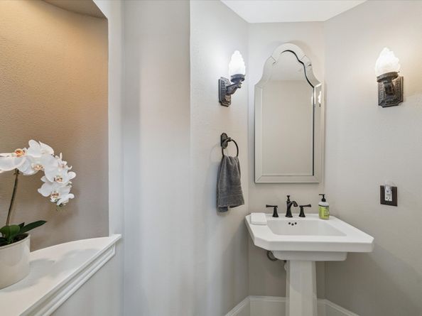 15 Forest Green Trail, Kingwood TX 77339