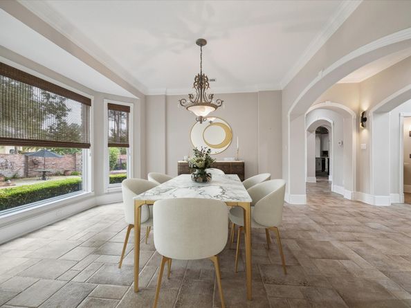 15 Forest Green Trail, Kingwood TX 77339