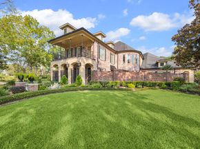 15 Forest Green Trail, Kingwood TX 77339