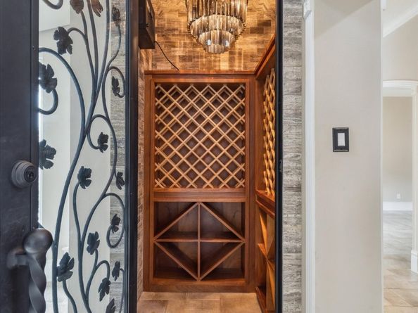 15 Forest Green Trail, Kingwood TX 77339