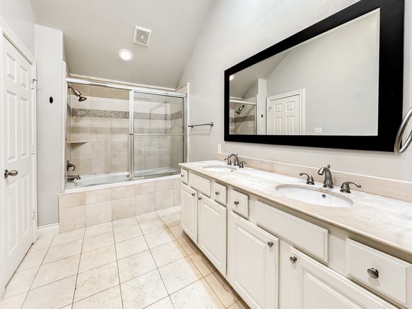 1602 Colorado Street, Houston TX 77007