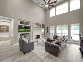 14 Winsome Path Circle, The Woodlands TX 77382