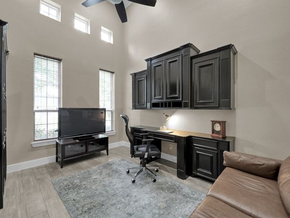 14 Winsome Path Circle, The Woodlands TX 77382