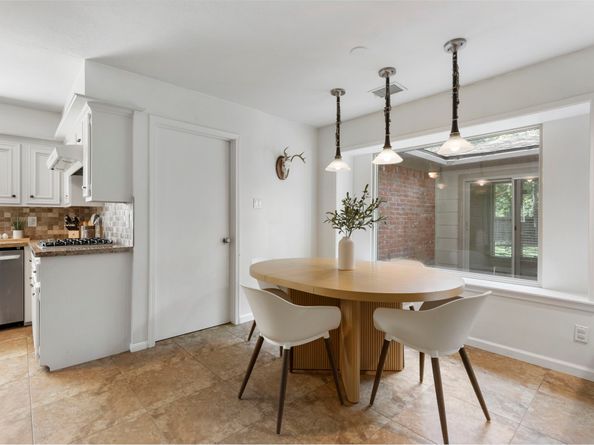 3 Green Blade Lane, The Woodlands TX 77380