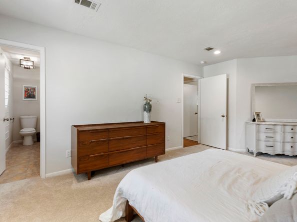 3 Green Blade Lane, The Woodlands TX 77380