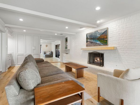 3 Green Blade Lane, The Woodlands TX 77380