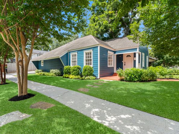 1102 Winston Street, Houston TX 77009