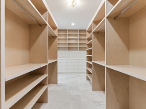 959 Althea Drive, Houston TX 77018