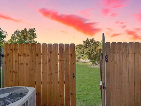 4611 Inker Street, Houston TX 77007