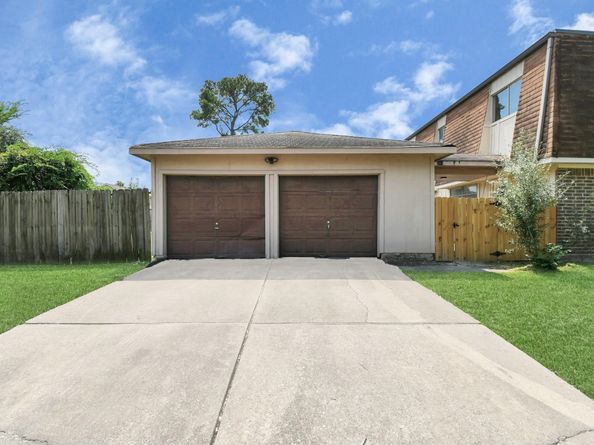 203 Kirkaldy Drive, Houston TX 77015