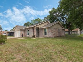 4206 Oak Shadows Drive, Houston TX 77091