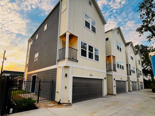 3104 Arlington Street, Houston TX 77018