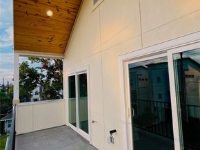 3104 Arlington Street, Houston TX 77018