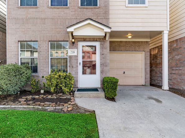 218 Plaza Del Sol Park, Houston TX 77020