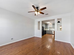 218 Plaza Del Sol Park, Houston TX 77020