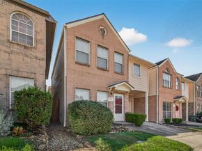 218 Plaza Del Sol Park, Houston TX 77020