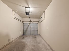 218 Plaza Del Sol Park, Houston TX 77020