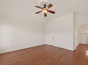 218 Plaza Del Sol Park, Houston TX 77020