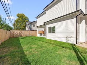 1439 Martin Street, Houston TX 77018