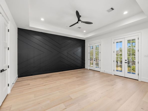 1439 Martin Street, Houston TX 77018