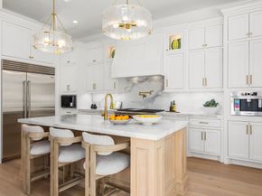 1439 Martin Street, Houston TX 77018