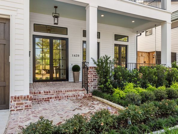 1439 Martin Street, Houston TX 77018