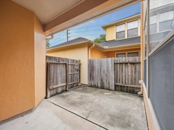 2063 Spring Cedar Lane, Houston TX 77077