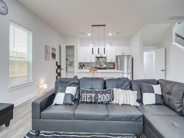 9305 Tower Street, Houston TX 77088