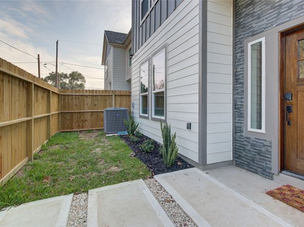 9305 Tower Street, Houston TX 77088