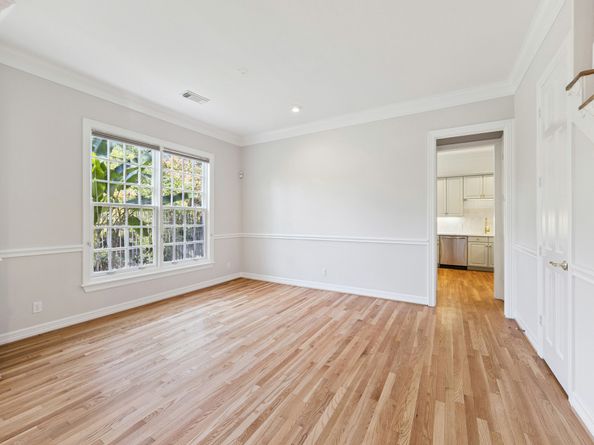 3388 Maroneal Street, Houston TX 77025