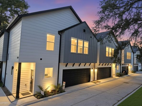 4922 Hoover Street E, Houston TX 77092
