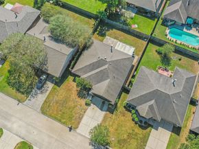 2302 Old Oak Lane, Kingwood TX 77339