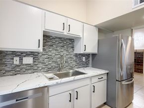 9809 Richmond Avenue C13, Houston TX 77042