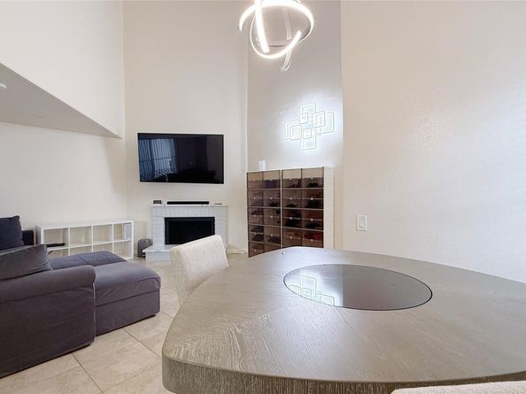 9809 Richmond Avenue C13, Houston TX 77042