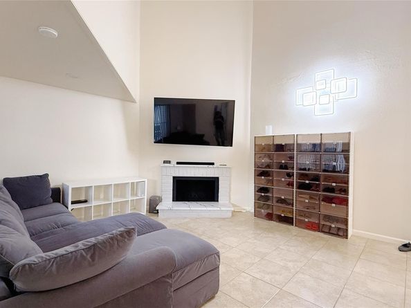 9809 Richmond Avenue C13, Houston TX 77042