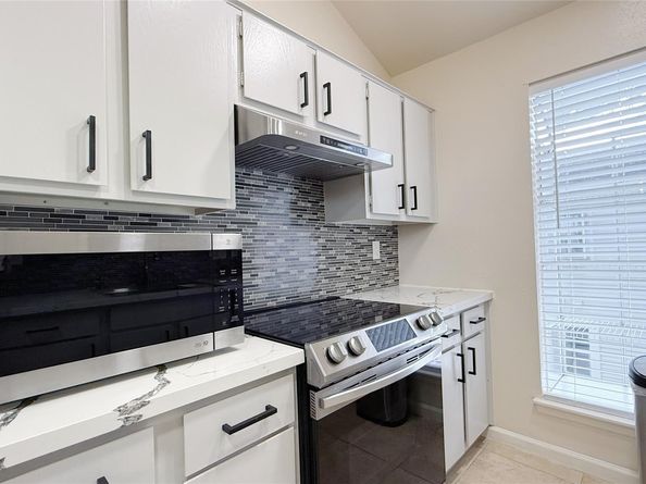 9809 Richmond Avenue C13, Houston TX 77042