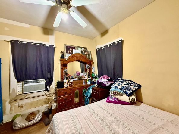 7808 Avenue F, Houston TX 77012