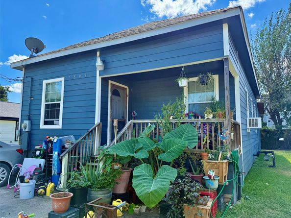 7808 Avenue F, Houston TX 77012