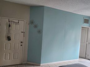 10855 Meadowglen Lane 901, Houston TX 77042