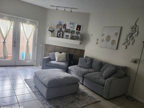 10855 Meadowglen Lane 901, Houston TX 77042