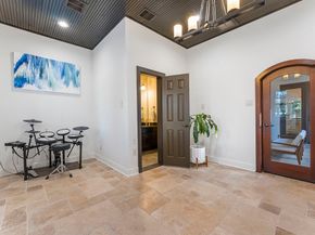 38 N Player Manor Circle, The Woodlands TX 77382