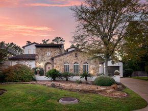 38 N Player Manor Circle, The Woodlands TX 77382